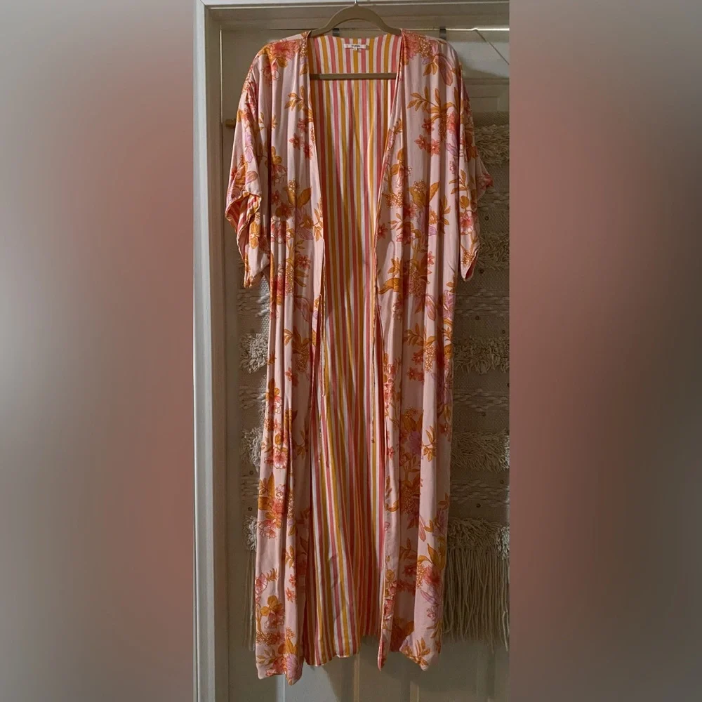 Tularosa Rae reversable robe
